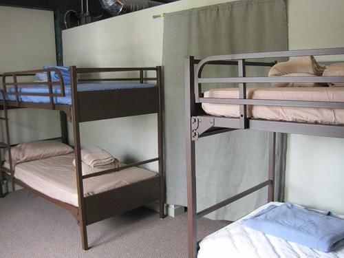 The Burlington Hostel Bagian luar foto